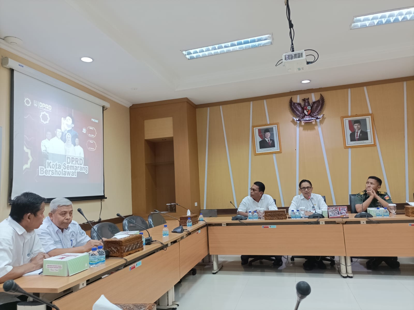 Rapat Lanjutan DPRD Bersholawat di Ruang Serbaguna 2 DPRD